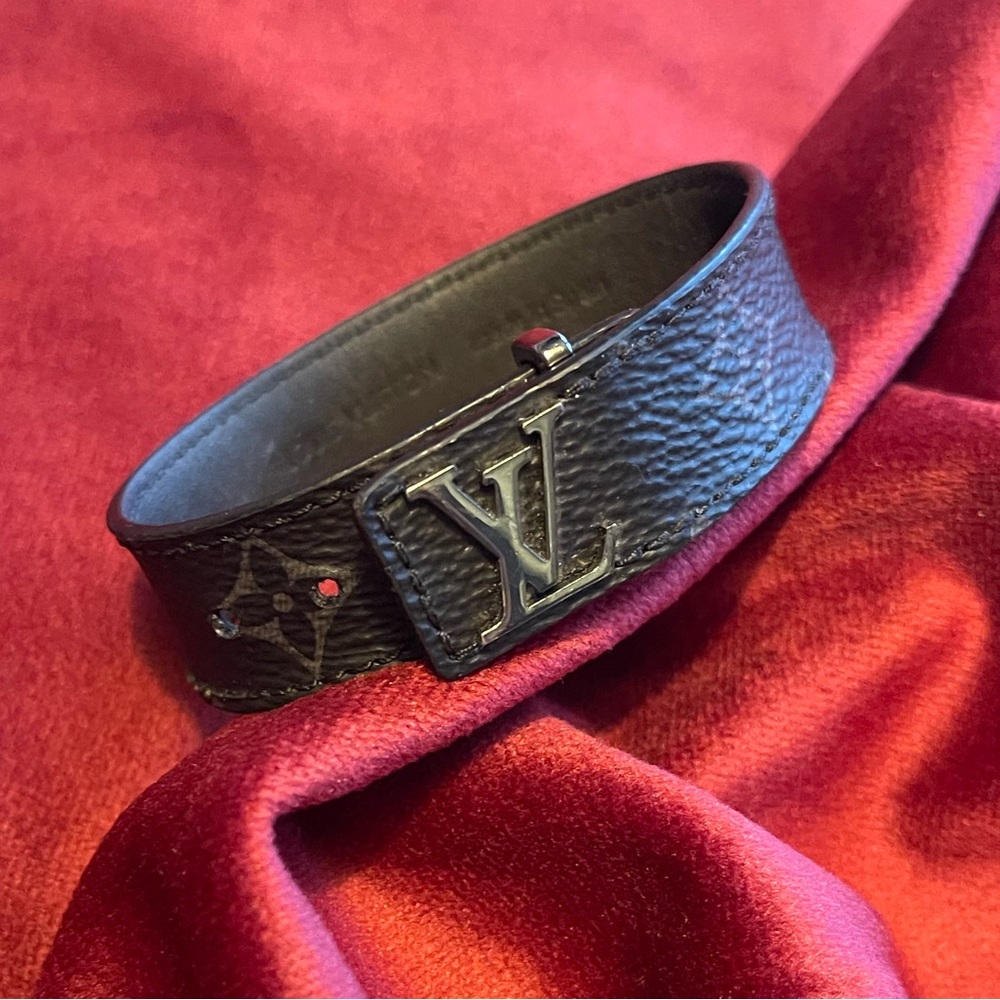Louis Vuitton leather bracelet- Like new condition!!  M/F appropriate